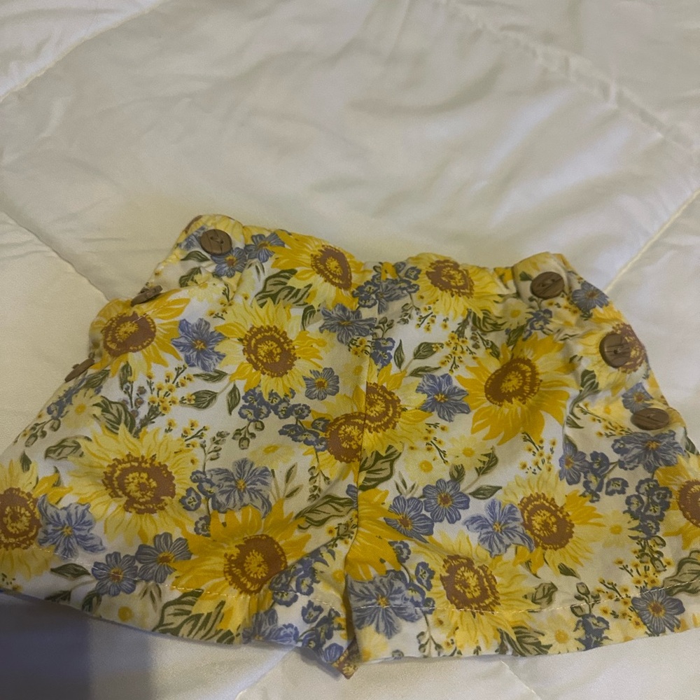 Cynthia Rowley baby sunflower 100% cotton shorts